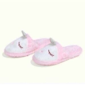 New Design Fluffy Slippers Size 36/37